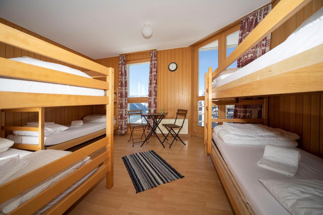 Tignousa Logement De Groupes Et Individuels Saint-Luc Exteriör bild