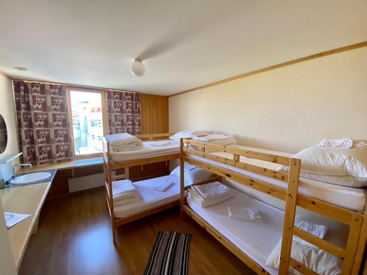 Tignousa Logement De Groupes Et Individuels Saint-Luc Exteriör bild