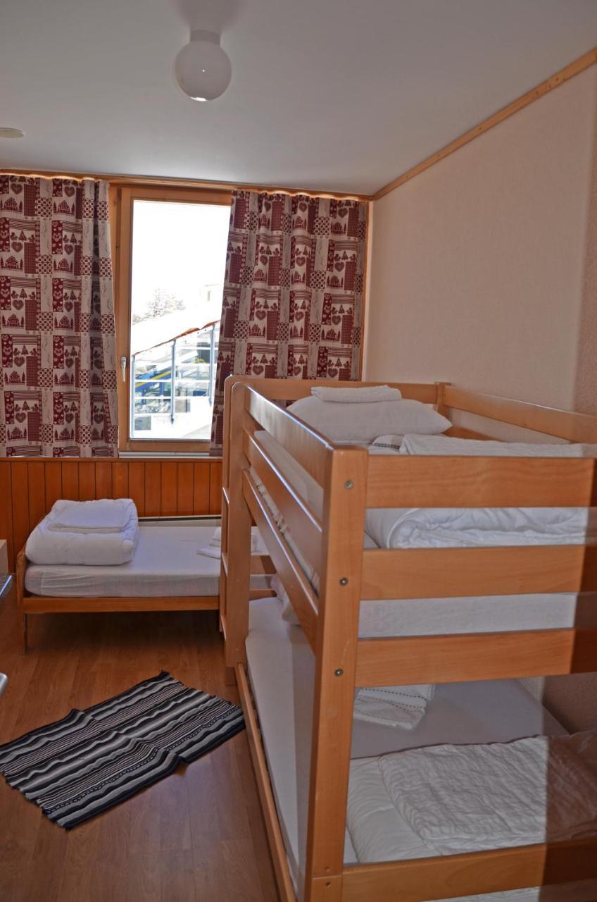 Tignousa Logement De Groupes Et Individuels Saint-Luc Exteriör bild